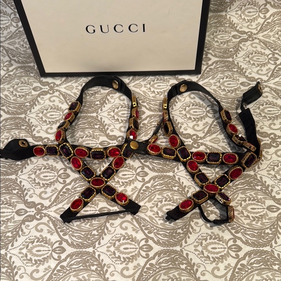 Gucci Silver and Black Flashtrek Sneakers with Crystal Straps - Picture 8 of 9